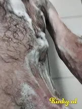 frenkie-erotische-massage-via-kinky-66ab3970707227001423915a