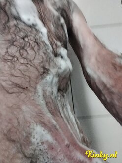 frenkie-erotische-massage-via-kinky-66ab3970707227001423915a