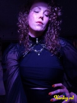 mrs-bodil-bdsm-via-kinky-683b28616f455c0013d00eed