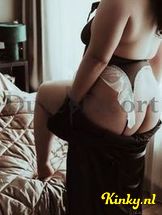 victoria-escort-via-kinky-692f100c8138e90013fbc0e7