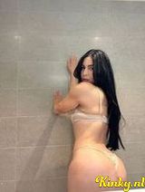 Adriana - Latina exquisite and delicious