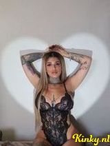 Emma - TattooTHE QUEEN OF SQUIRT