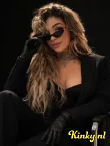 Emma - Queen Squirt, the Besth 