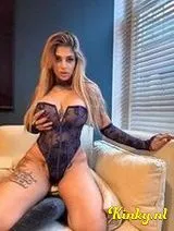 Emma - Queen Squirt, massage, deap droap 25 years