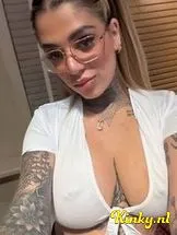 emma-escort-via-kinky-692ed0a8bf038400134d9a1b