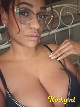 kathaleya-prive-ontvangst-via-kinky-670bc9cdbdcf5d0013d354b3