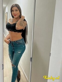 karime-prive-ontvangst-via-kinky-681de92c3cd0cf00131c67e0