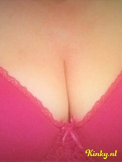 sabine-erotische-massage-via-kinky-66d5ad3e2a9d9400131b3967