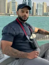 Dennis - Discreet Gezelschap