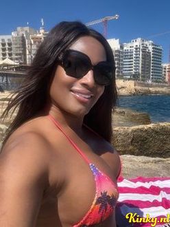 afrodita-prive-ontvangst-via-kinky-690ddacd35dea800130b1d43