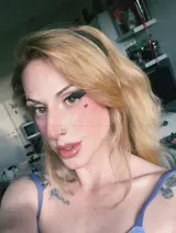 Sky - Irish Trans girl available Party/curious welcome x