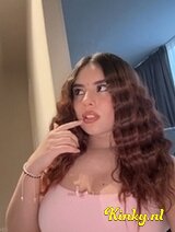 Aurora - Fascinating and seductive young party girl