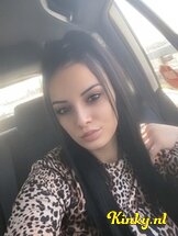 miryam-escort-via-kinky-67f903393cd0cf00131c2d50