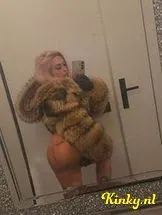 meesteres-rachelle-bdsm-via-kinky-695b88b649912700134f9eef