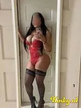 Pricila - Dominant sexy vrouw grote borste