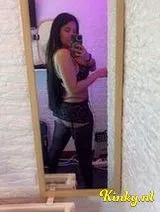 Tiffany - Sexy jong latina, Party 24/7