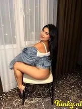 mia-escort-via-kinky-69040006665fb2001363471d