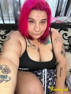 manuella-virtual-sex-via-kinky-685090d2b04b8d00132dec49