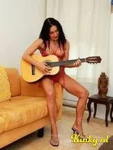 iris-escort-via-kinky-695abe47f9dae40013c53538