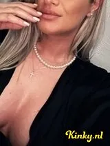 Rose - Hello gentlemen!