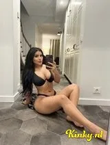 Kelly - Beautiful girl full of pleasure