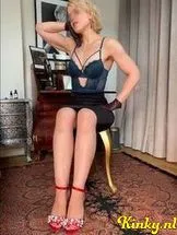 mistress-marilyn-bdsm-via-kinky-68e7cb327e9b92001310c10a