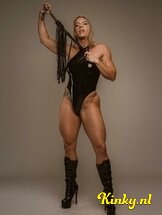 miss-d-bdsm-via-kinky-67d6f2c88b04060013af6755
