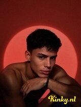 Isac - LATIN BOY TALL, HANDSOME AND WITH UNIQUE STYLE