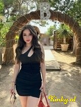 Fiorella - Beautiful Latina with a Doll Face