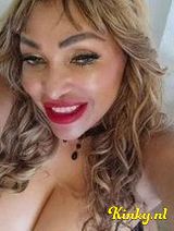 Estrella - Mooie rijpe vrouw