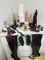 Kendra - Escort seclusive 24 Uhr hot dominant party🥳💦😈