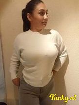 paula-escort-via-kinky-69435f2ff748bb00124c8165