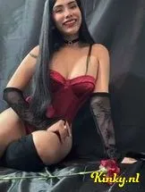 agata-virtual-sex-via-kinky-692c4469f6f33000132f5c0f