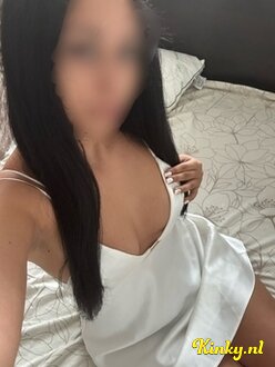 selena-escort-via-kinky-6883694d43e4b90013874dcb