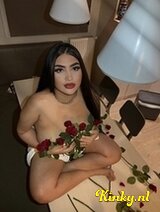 Zoe - Hot baby