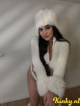 zoe-prive-ontvangst-via-kinky-69042436665fb2001363472d