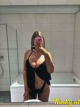 Selena - Hot tranny mami