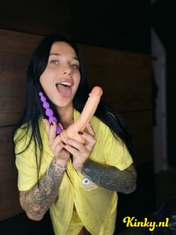 candy-virtual-sex-via-kinky-68ad7408237f7f0013f31fb9