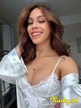 Valentina - Hit me up if you want real fun