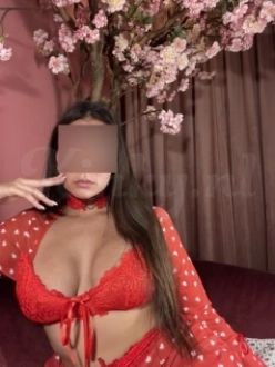 esmee-virtual-sex-via-kinky-698de0cdb1bc9300138c4895