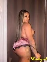 Lindsay - PARTY TRANS