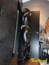 meesteres-adriana-bdsm-via-kinky-692c0e68dc9dbd0013891d68