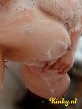 alma-virtual-sex-via-kinky-684980b031f4b00013ba35c7