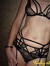 elena-erotische-massage-via-kinky-69158626c0682f0013e0300f