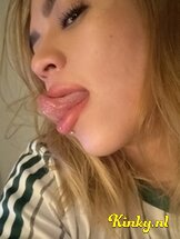 ari-bella-prive-ontvangst-via-kinky-686f91a9375bfd00131918b7