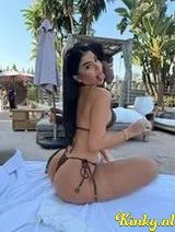 Laura - Naughty elegance 