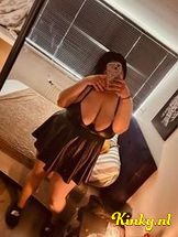 ella-escort-via-kinky-698c5afa6058660013432f3d