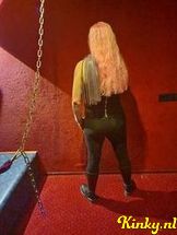 meesteres-yvon-bdsm-via-kinky-6914580f2ae1c700122300c7