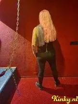 meesteres-yvon-bdsm-via-kinky-6914580f2ae1c700122300c7