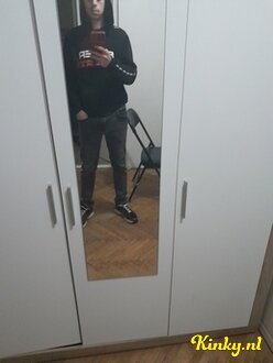 axel-escort-via-kinky-6844836d9e10cc0013445fe7